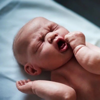 Pln donoen novorozenec - Realistick figurna
