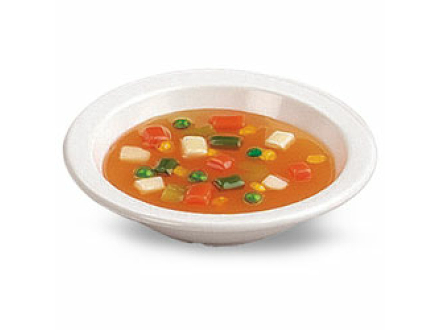 Zeleninová polévka v misce