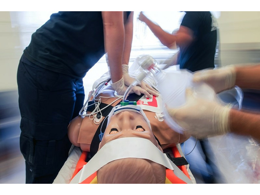 HAL S1000 Pacientsk simultor pro akutn pi a rozenou resuscitaci